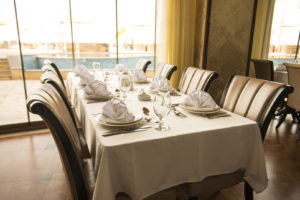 Fontana Goldenbeach Restaurant tables